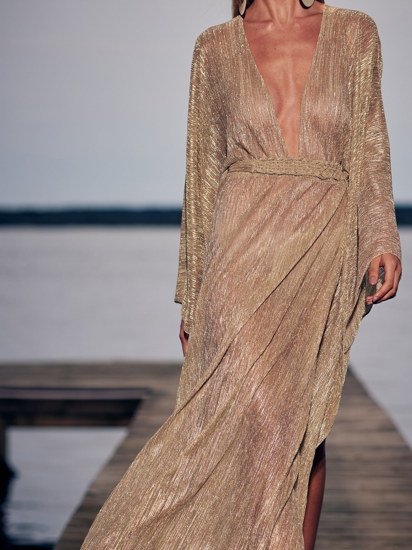 Champagne Diepe V Geplooide Dolman Mouw Jurk