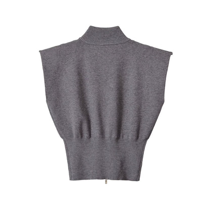 Fashionable stand-up collar sleeveless knitwear