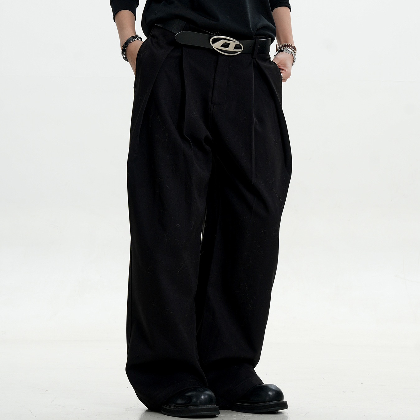 Wide-leg casual trousers