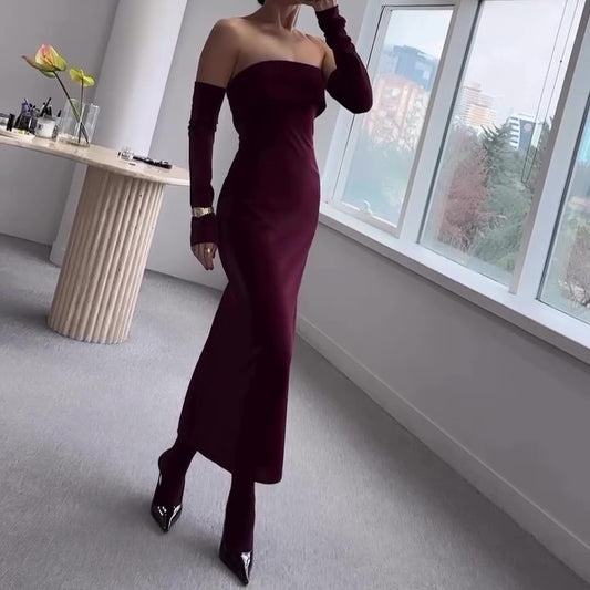 Elegante vloeiende fluwelen stof tube-top maxi-jurk