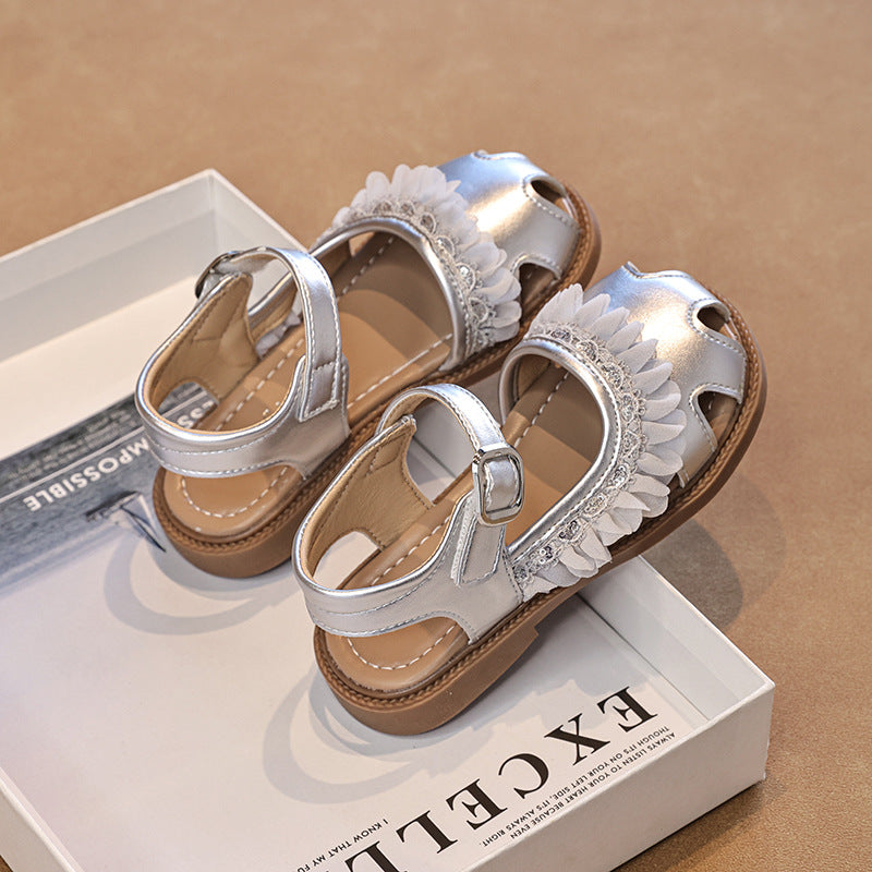 Girls' Fashionable Closed-Toe Sandals