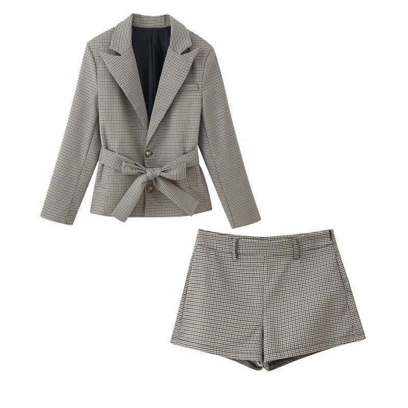 Geruite blazer met ceintuur revers en bijpassende shorts