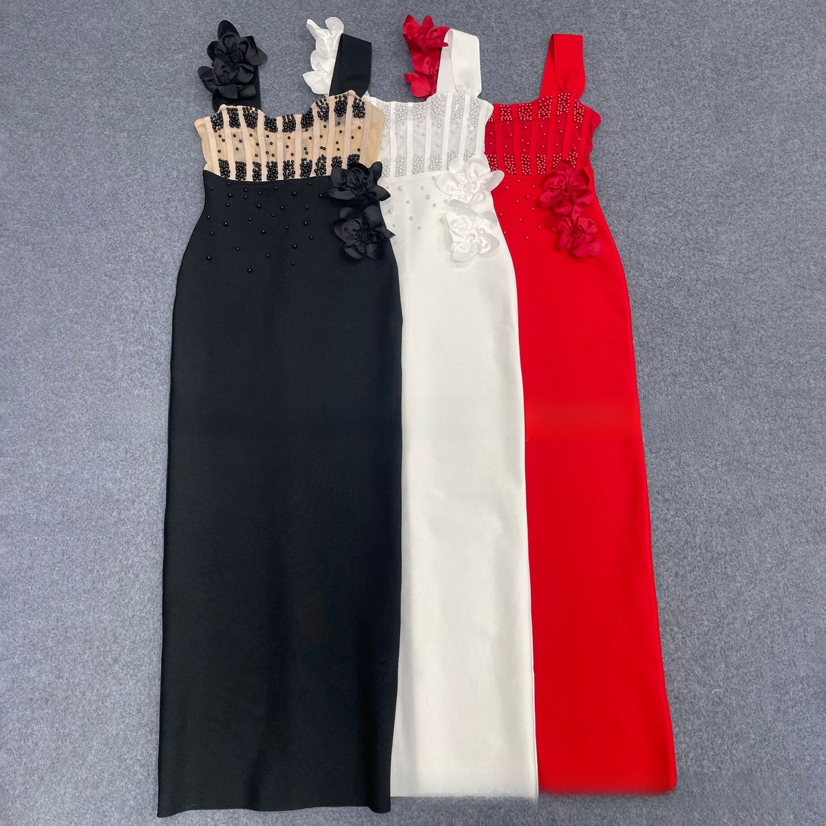 Elegante bandagejurk met kralen