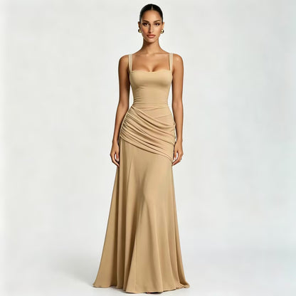 Elegante mouwloze jurk met plooien en wijde rok