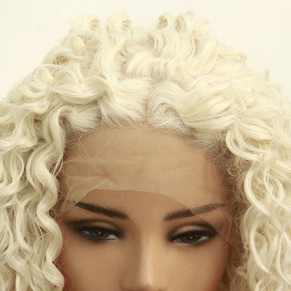 Blond gekrulde synthetische lace wig