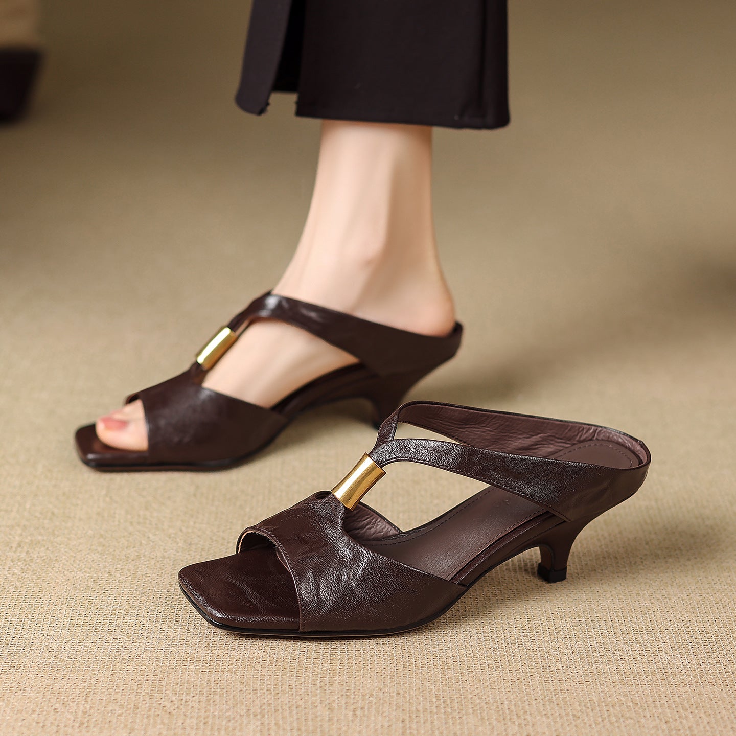 Women Genuine Leather Block Heel Sandals?Orders will be dispatched within one week?