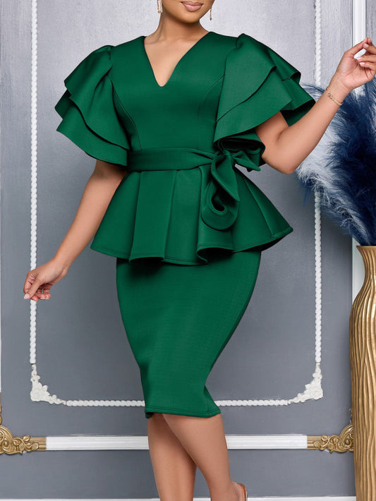 Elegant dress with lotus-leaf trim and solid color