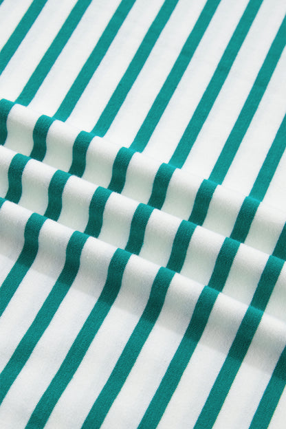 T-shirt met ronde hals en rode strepen en geschulpte rand