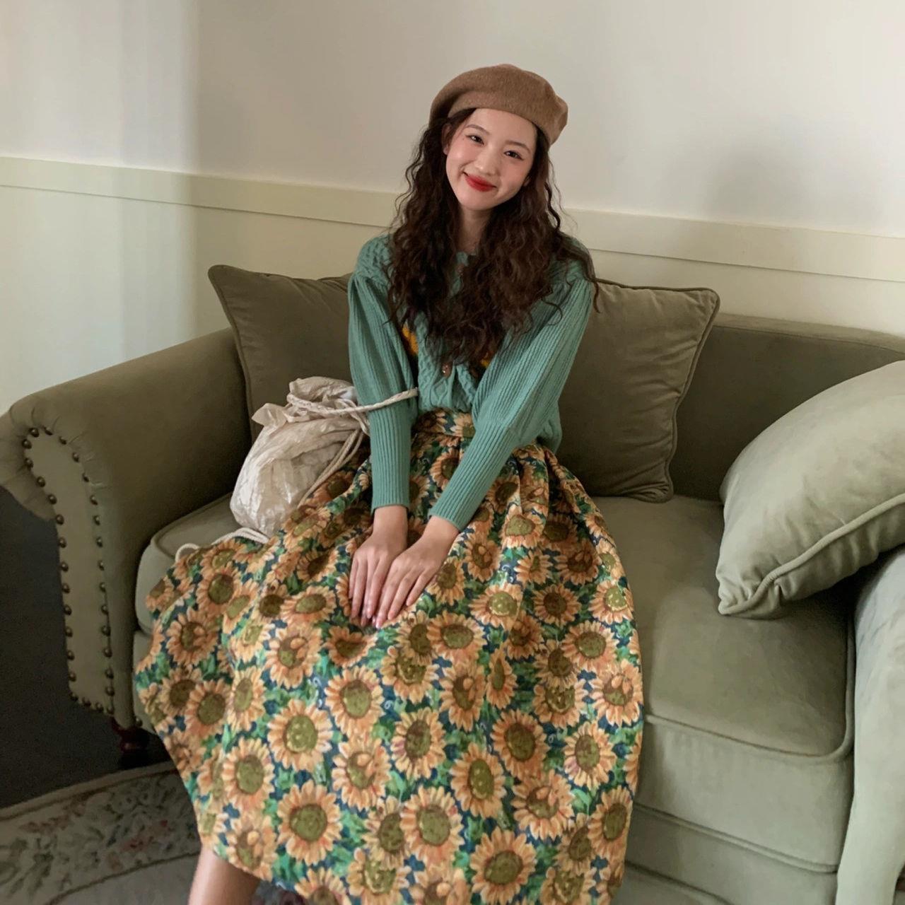 Gebloemde retro jacquard vest en hoge taille midi-rok/ of als set