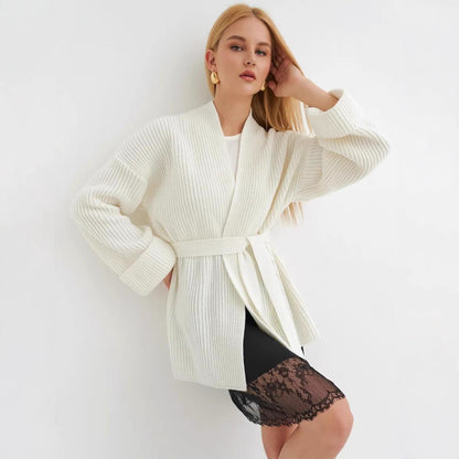 Gebreide cardigan met vetersluiting