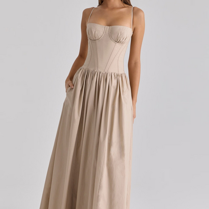 Elegant strapless dress