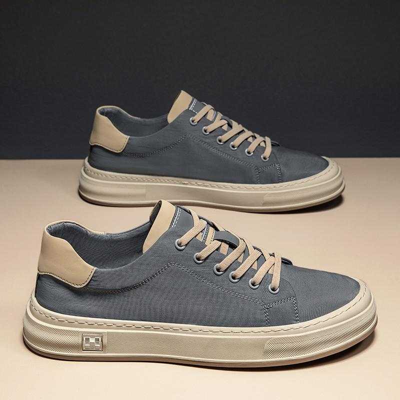 Soft-soled anti-slip student shoes