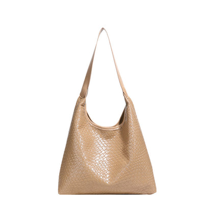 Woven Retro Crossbody Bag with Large Capacity