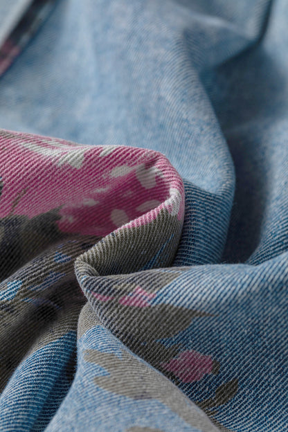 Denim jurk met bloemenprint korte ruchesmouwen zakken en knoopsluiting