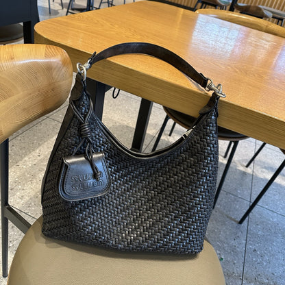 Single-shoulder underarm bucket bag