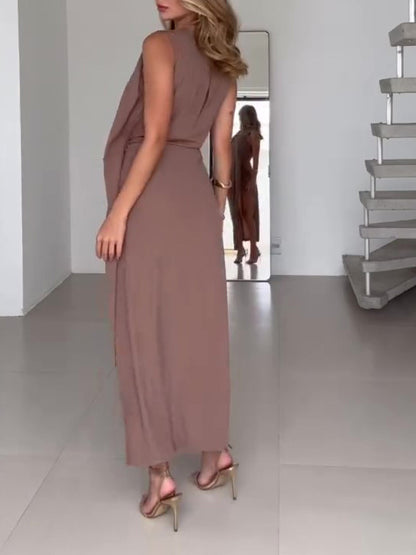 Effen mouwloze strikjurk