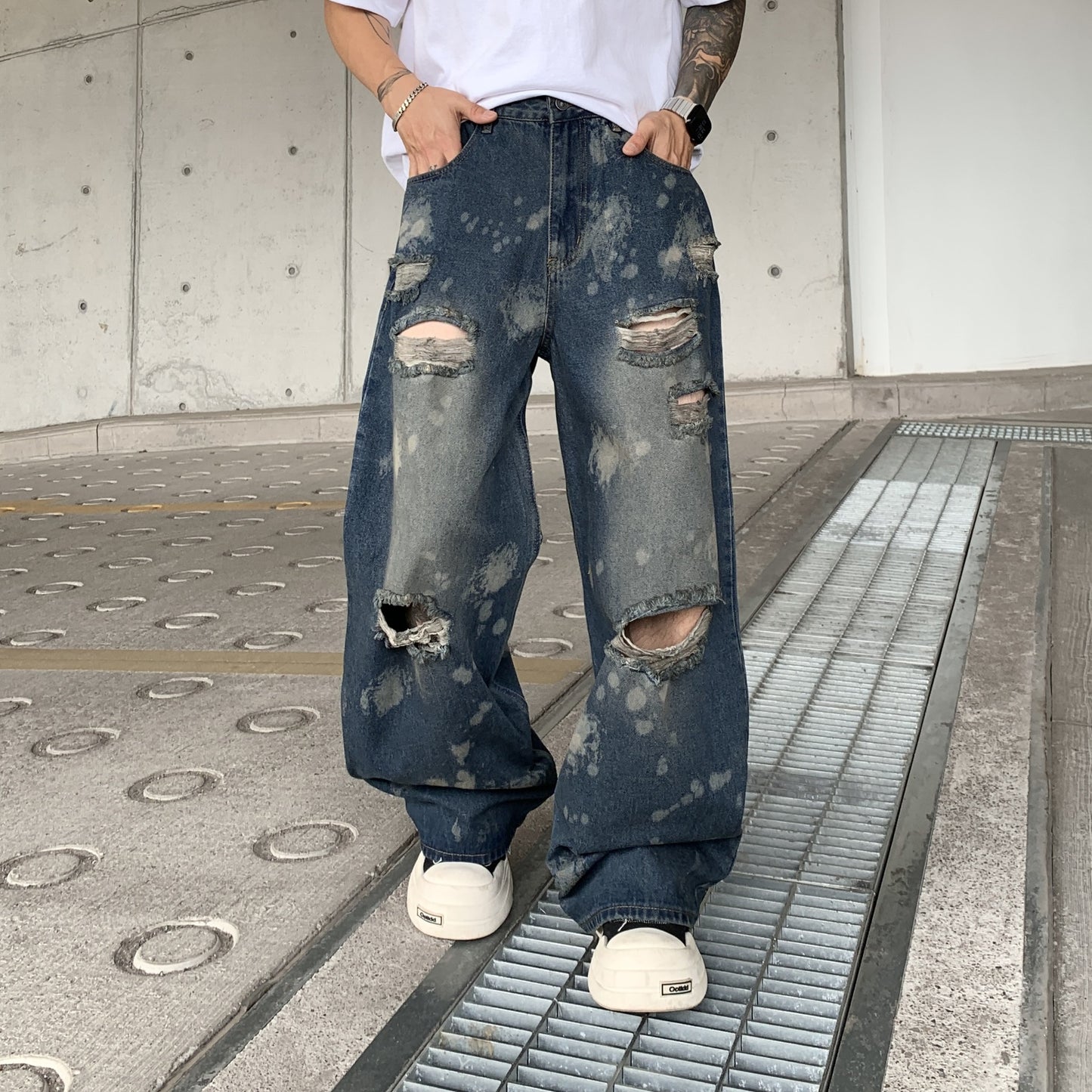 Men's Ripped Wide-Leg Denim Pants